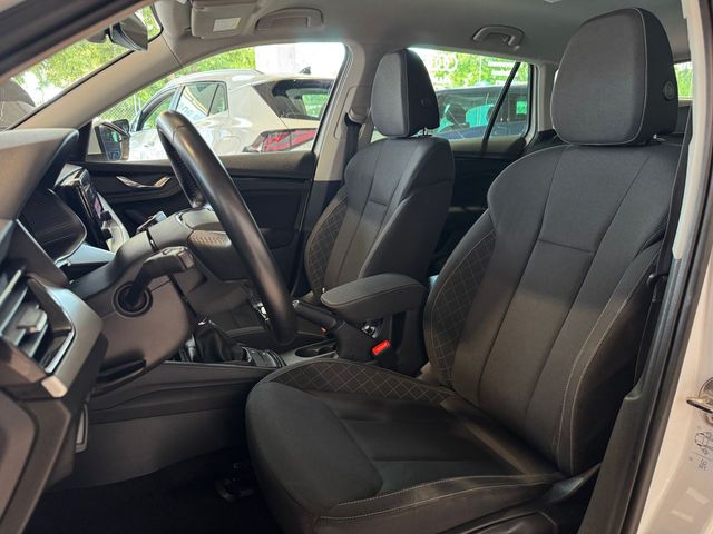 Skoda Kamiq 1.0 TSI 110CV DSG7 EMOTION.-" IMPECABLE" .-" NACIONAL ".-" GARANTÍA CON COBERTURA EUROPEA ".-" EURO 6/ETIQUETA VERDE ".-"VEHÍCULO RECOMENDADO "-.