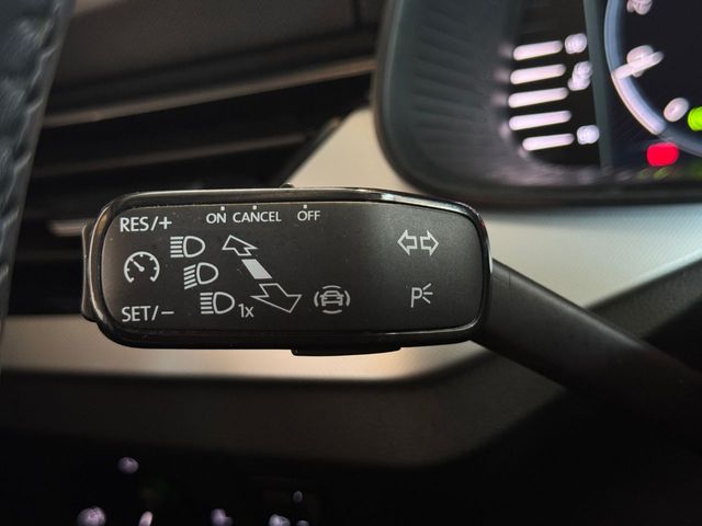 Skoda Kamiq 1.0 TSI 110CV DSG7 EMOTION.-" IMPECABLE" .-" NACIONAL ".-" GARANTÍA CON COBERTURA EUROPEA ".-" EURO 6/ETIQUETA VERDE ".-"VEHÍCULO RECOMENDADO "-.