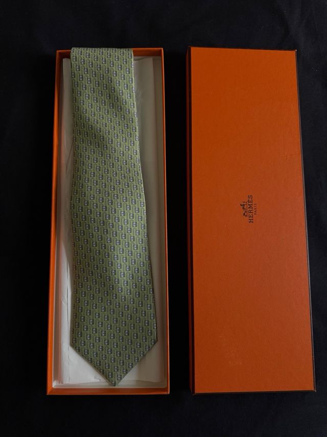 Corbata Hermes verde
