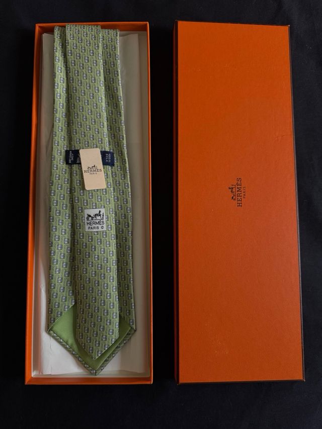 Corbata Hermes verde