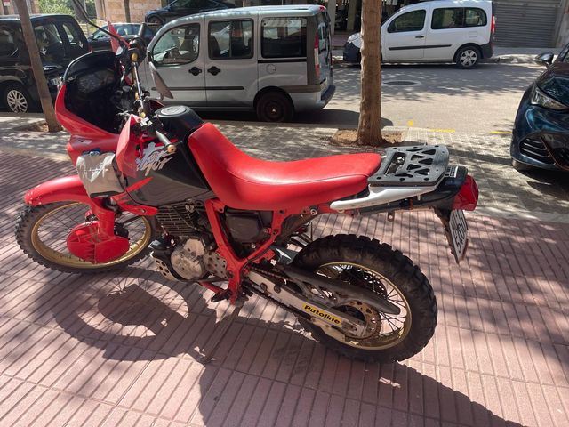 HONDA DOMINATOR 600 - 1999 - 1890