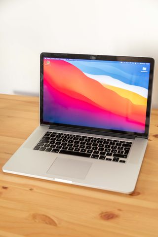 MacBook Pro 15" Mid 2015 Plata