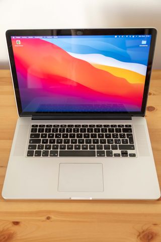 MacBook Pro 15" Mid 2015 Plata