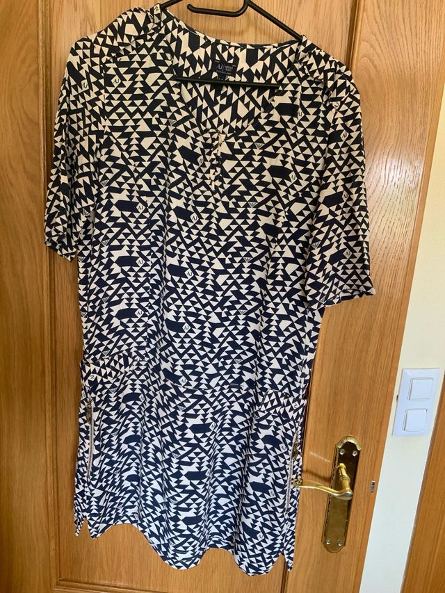 Vestido Armani -