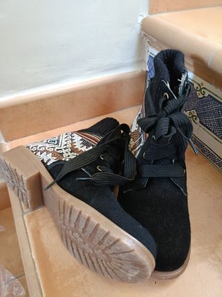 Botines étnicos bolivianos