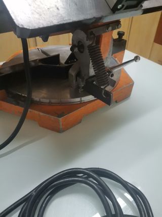 Ingletadora legna 250