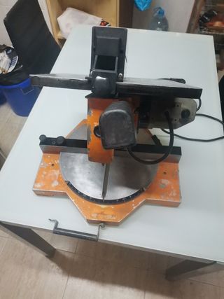 Ingletadora legna 250
