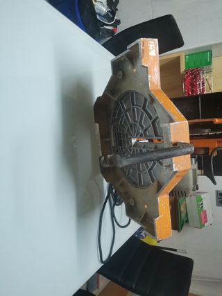 Ingletadora legna 250