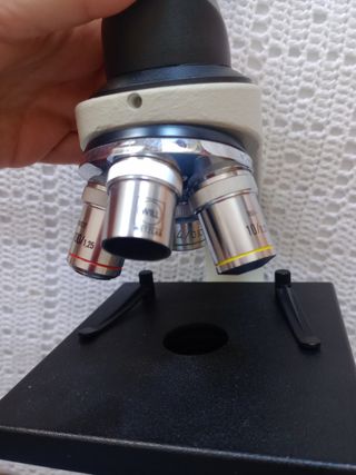 Microscopio antiguo WILL