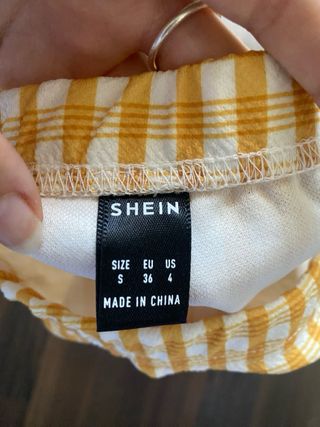 Mini Falda SHEIN cuadros amarillos - Talle S