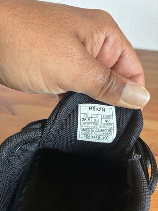 Zapatillas Asics negras