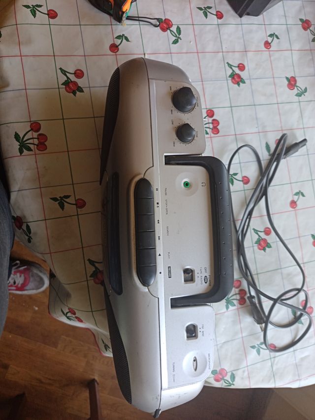 Radio Cassette Philips AZ195 - Gris Plata