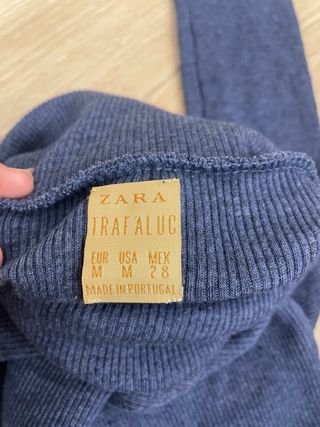 Jersey Zara cuello alto azul - Talla M