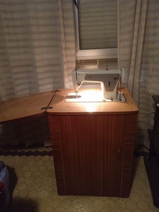 Máquina coser Singer + mueble