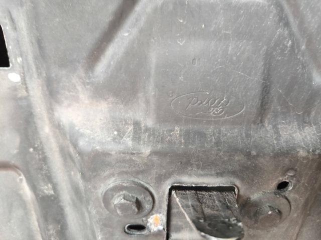 Capó  Ford Focus Mk2