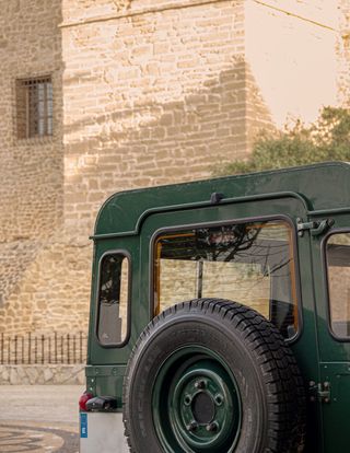 Land Rover Defender 2003