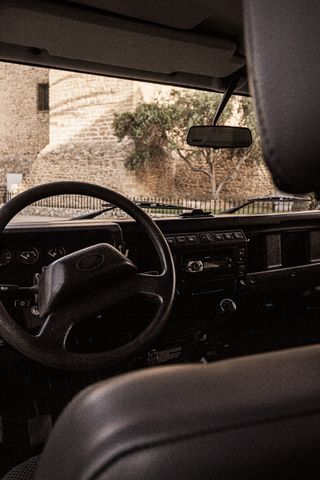 Land Rover Defender 2003