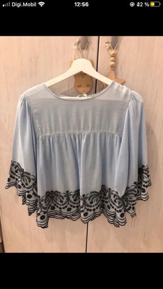 Blusa ZARA azul rayas