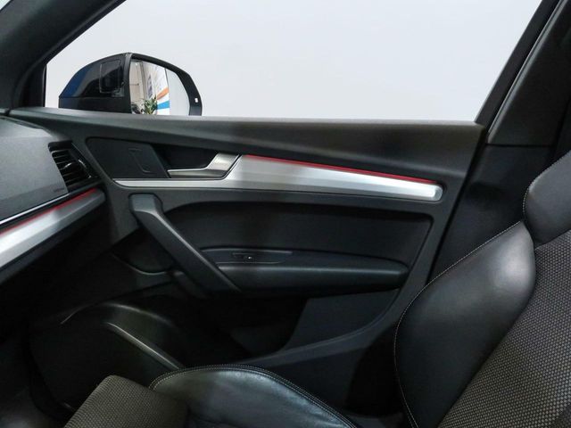 Audi Q5 BLACK LINE QUATTROULTRA S TRONIC 50TFSIE