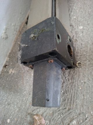 Motor puerta garaje basculante