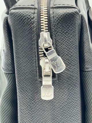 Bandolera Louis Vuitton negra