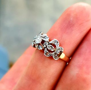 Anillo antiguo oro y diamantes