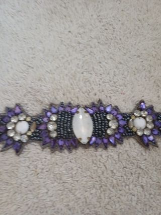 Cinturón pedrería morado