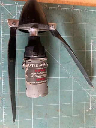 Master Airscrew: Motor eléctrico