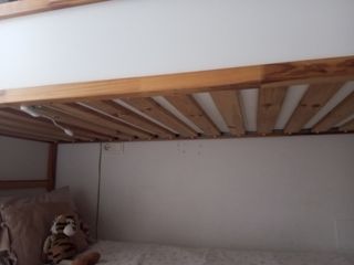 Cama litera Kura Ikea reversible
Incluye carpa