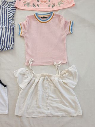 5 Camisetas Bershka XS - Variadas