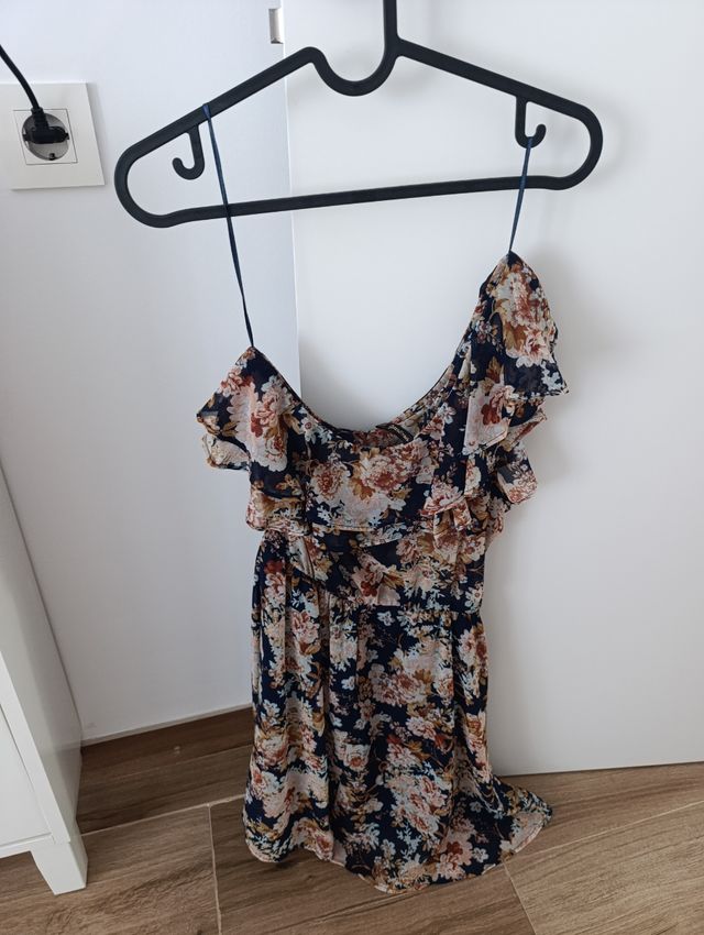 Vestido Stradivarius flores - talla S
