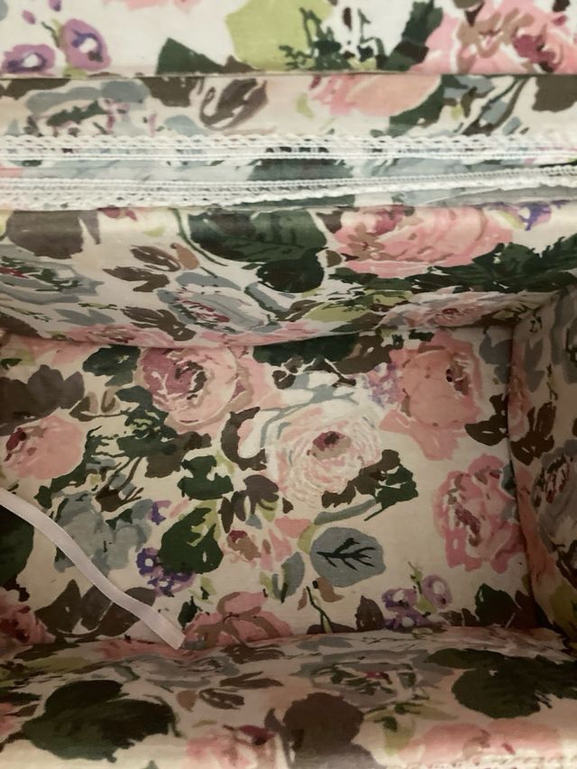 Costurero vintage floral