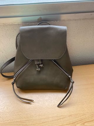 Mochila pequeña verde oliva