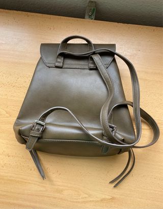 Mochila pequeña verde oliva