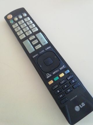 Mando a distancia LG AKB72914209