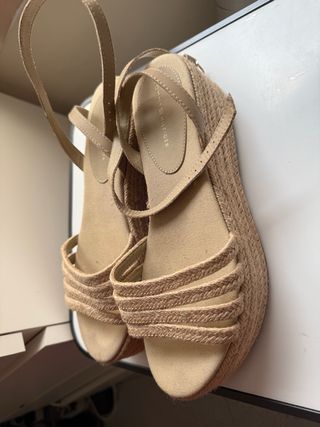 Sandalias Tommy Hilfiger beige