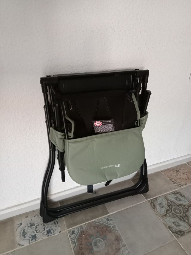 Trona Bebeconfort verde plegable