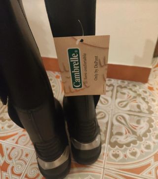 Stivali moto neri, Cambrelle
