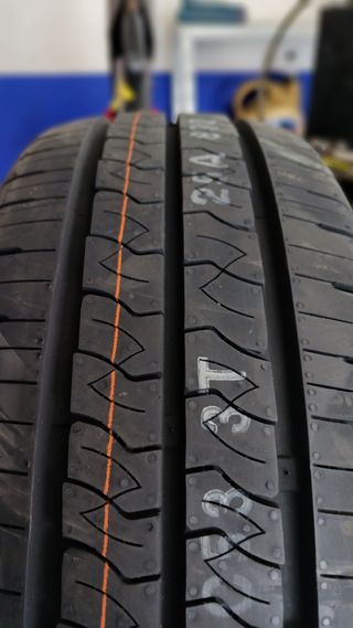 215/60 R16C 103/101T KUMHO PORTRAN KC53