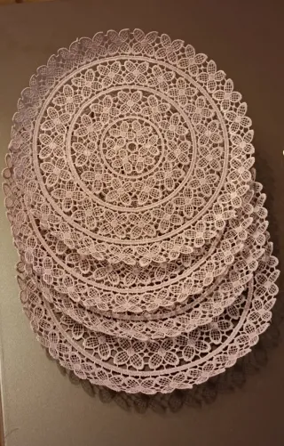 4 Posaplatos, individual estilo ganchillo, rígido