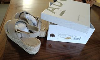 Sandalias Adolfo Domínguez esparto beige 37