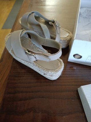 Sandalias Adolfo Domínguez esparto beige 37