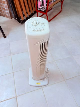 Ventilatore a colonna bianco