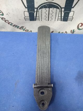 Pedal acelerador Seat 124