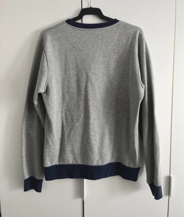 Sudadera gris y azul Element