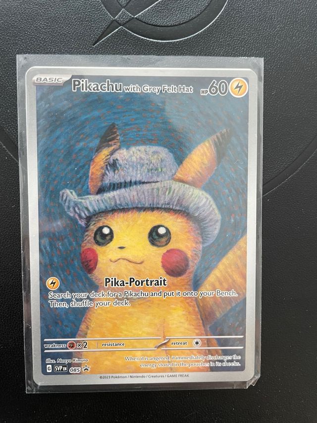 Pikachu con sombrero gris (SVP 085)
