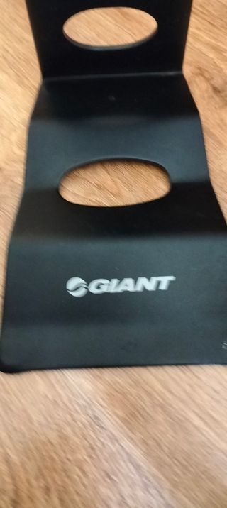 Vendo soporte de bicicleta marca Giant.