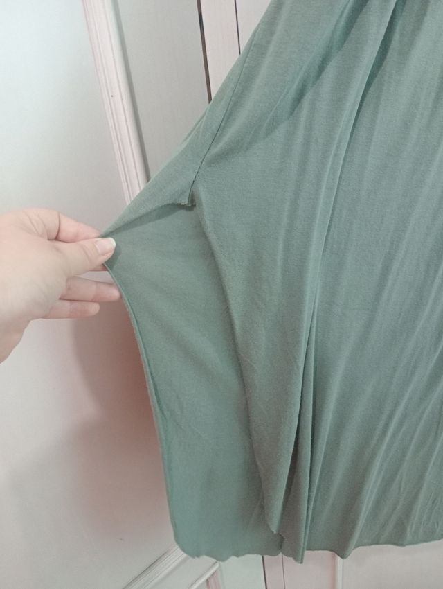 Vestido largo verde - hombros caídos