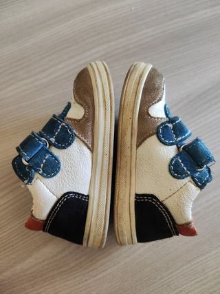 Scarpe Primigi bimbo/a 21