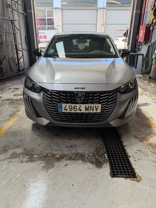 Peugeot 208 2024